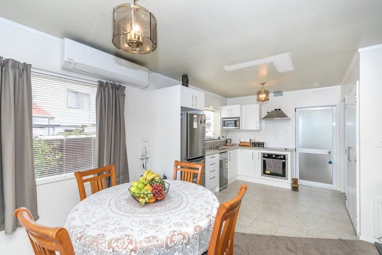 Photo of property in 17 Olwyn Green, Dinsdale, Hamilton, 3204