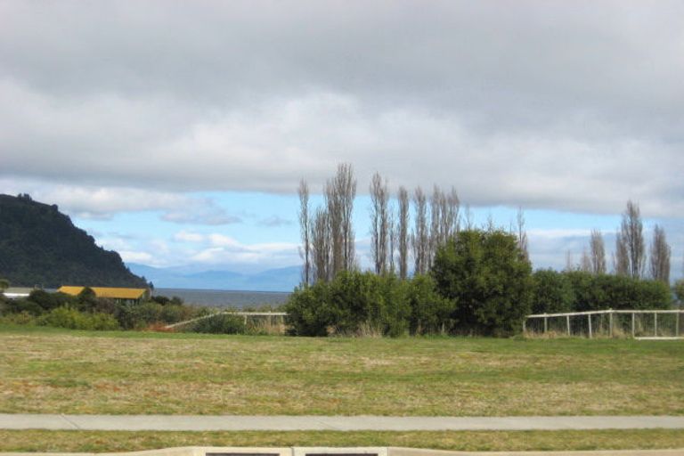 Photo of property in 159 Lisland Drive, Kinloch, Taupo, 3377