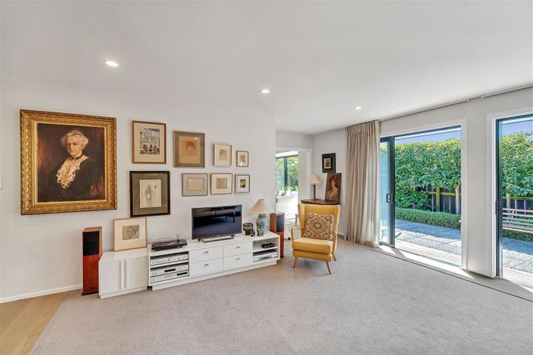 Photo of property in 1/26 Makora Street, Fendalton, Christchurch, 8041