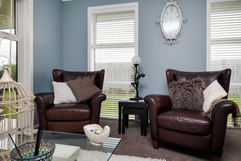 Photo of property in 25 Dogwood Way, Milson, Palmerston North, 4414