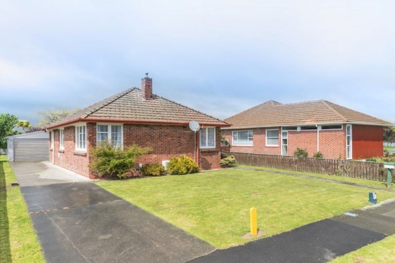 Photo of property in 86 Rangiora Avenue, Roslyn, Palmerston North, 4414