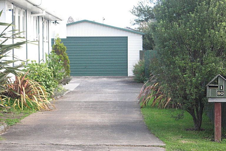 Photo of property in 80 Cambridge Terrace, Papatoetoe, Auckland, 2025