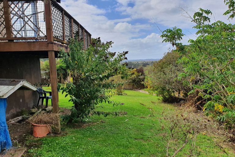 Photo of property in 60 Keegan Drive, Massey, Auckland, 0614