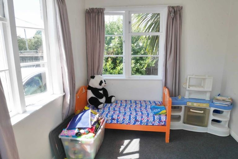 Photo of property in 13 Denvir Street, Strowan, Christchurch, 8052