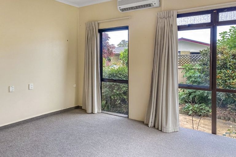 Photo of property in 21 Totara Street, Taradale, Napier, 4112