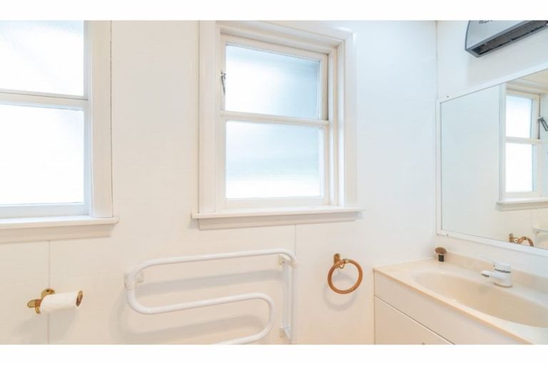 Photo of property in 165 Grahams Road, Burnside, Christchurch, 8053