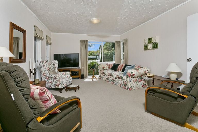 Photo of property in 60 Stapleford Crescent, Browns Bay, Auckland, 0630