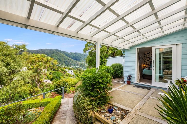 Photo of property in 51 Howard Road, Point Howard, Lower Hutt, 5013