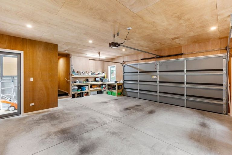 Photo of property in 10g Tupare Place, Highlands Park, New Plymouth, 4312