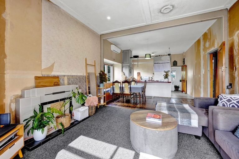 Photo of property in 19 Clifford Street, Hawera, 4610