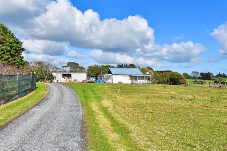 Photo of property in 43 Farley Road, Clarks Beach, Pukekohe, 2679