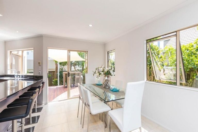 Photo of property in 84a Aberdeen Road, Campbells Bay, Auckland, 0620