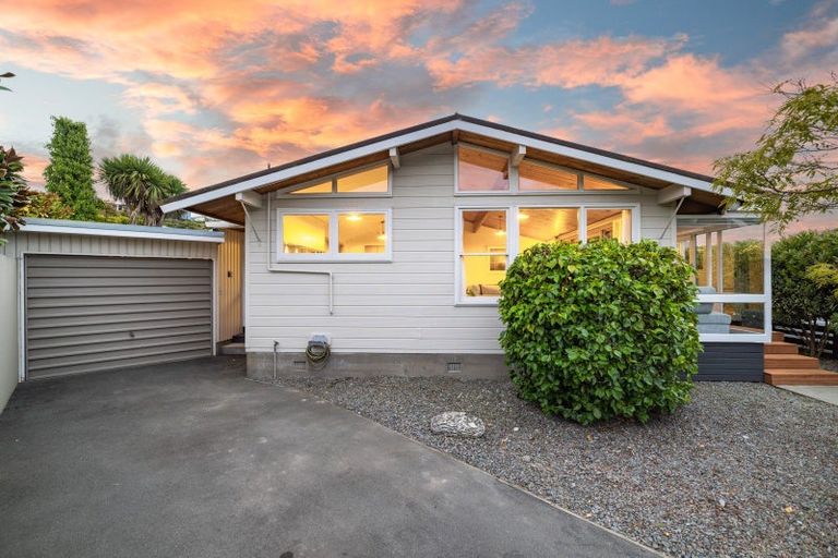 Photo of property in 2 Wakatu Avenue, Moncks Bay, Christchurch, 8081