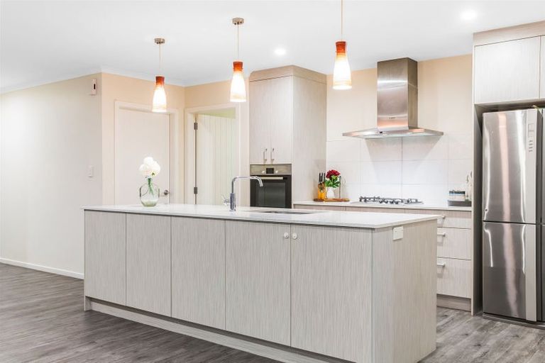 Photo of property in 16 Ken Douglas Drive, Aotea, Porirua, 5024