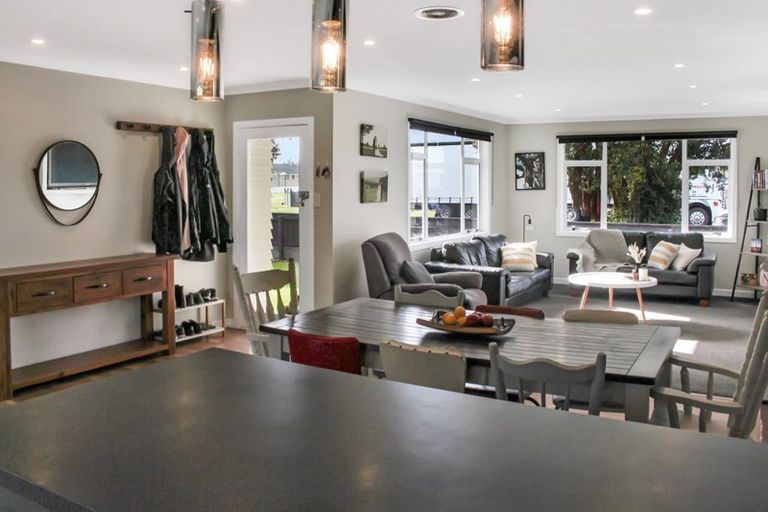 Photo of property in 34 Havelock Street, Opunake, 4616