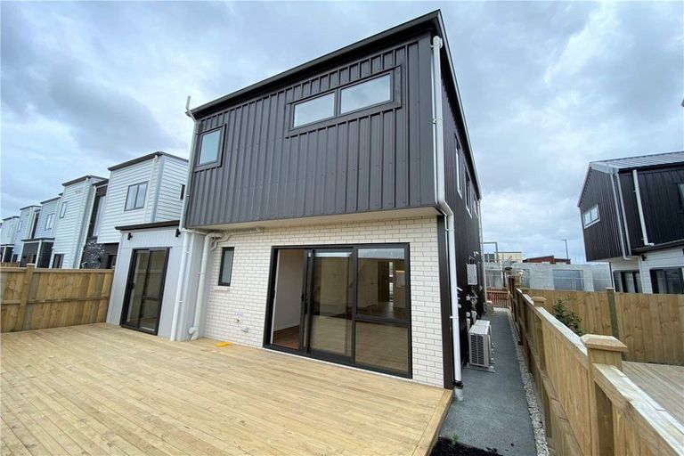 Photo of property in 14 Possum Lane, Hobsonville, Auckland, 0616