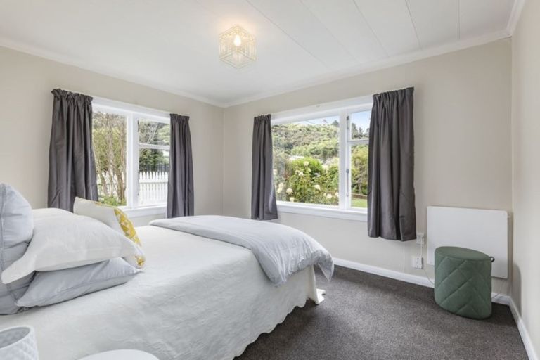 Photo of property in 171 George Street, Stokes Valley, Lower Hutt, 5019