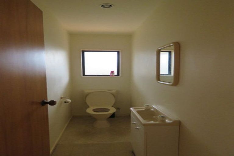 Photo of property in 5 Kellyville Heights, Merrilands, New Plymouth, 4312