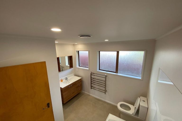 Photo of property in 96b Belvedere Avenue, Waikanae, 5036