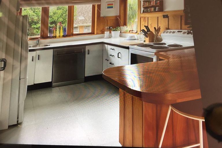 Photo of property in 1/66 Nile Road, Milford, Auckland, 0620