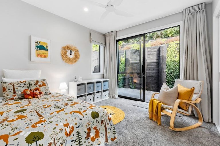 Photo of property in 30a Bernard Magnus Lane, Greenhithe, Auckland, 0632