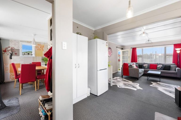 Photo of property in 14 Rangiora Street, Mangakino, 3421