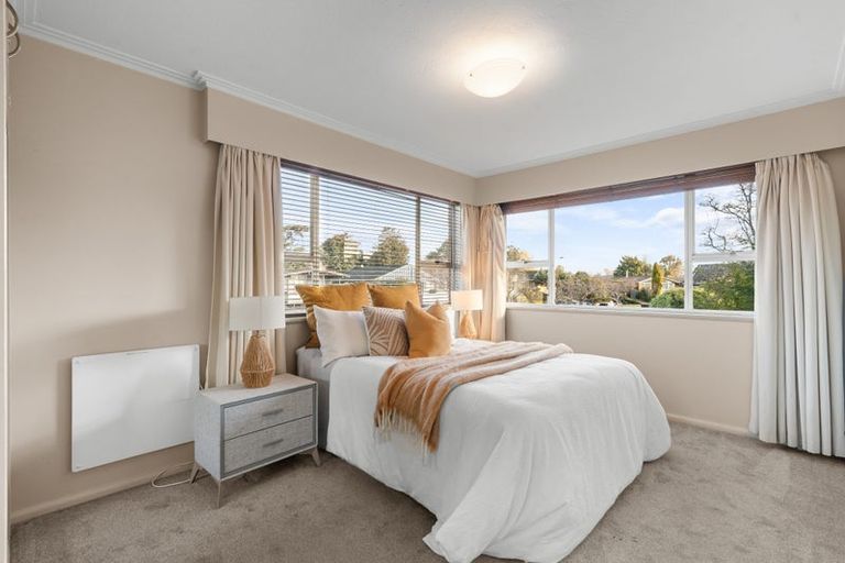 Photo of property in 20 Highfield Place, Avonhead, Christchurch, 8042