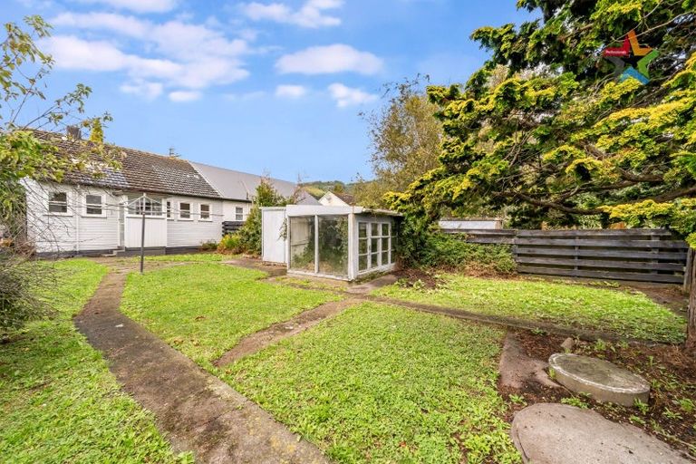 Photo of property in 20 Seddon Street, Naenae, Lower Hutt, 5011