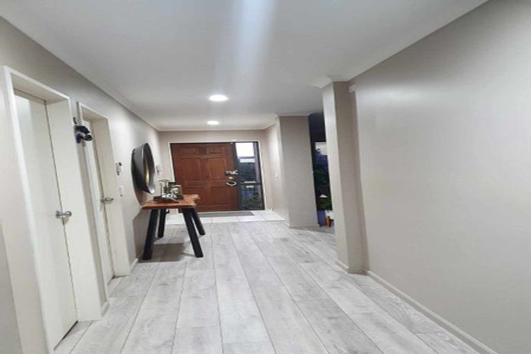 Photo of property in 21 Cambrian Street, Churton Park, Wellington, 6037