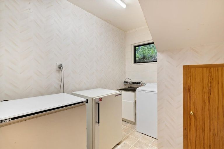 Photo of property in 6 Thorn Crescent, Fernhill, Queenstown, 9300