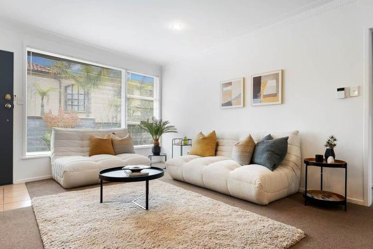 Photo of property in 29 Dudley Road, Mission Bay, Auckland, 1071