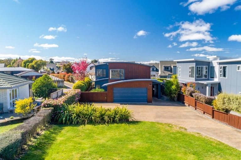 Photo of property in 2/2 Rhodes Fall, Rangatira Park, Taupo, 3330