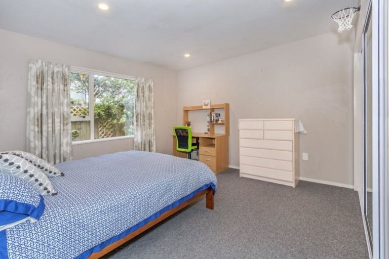 Photo of property in 3 Hamish Place, Westmorland, Christchurch, 8025