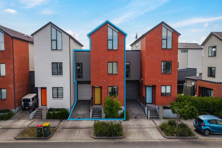 Photo of property in 7/6 Onekiritea Road, Hobsonville, Auckland, 0616