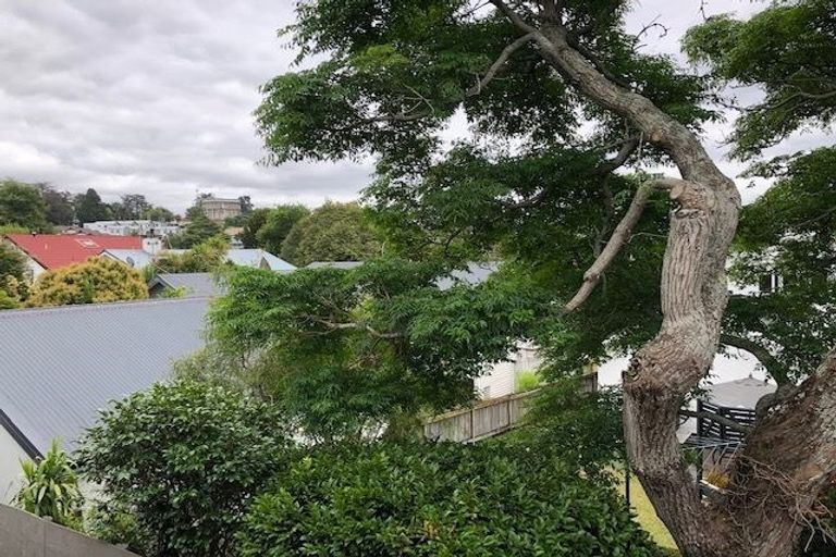 Photo of property in 10/2 Hammond Street, Hamilton Central, Hamilton, 3204