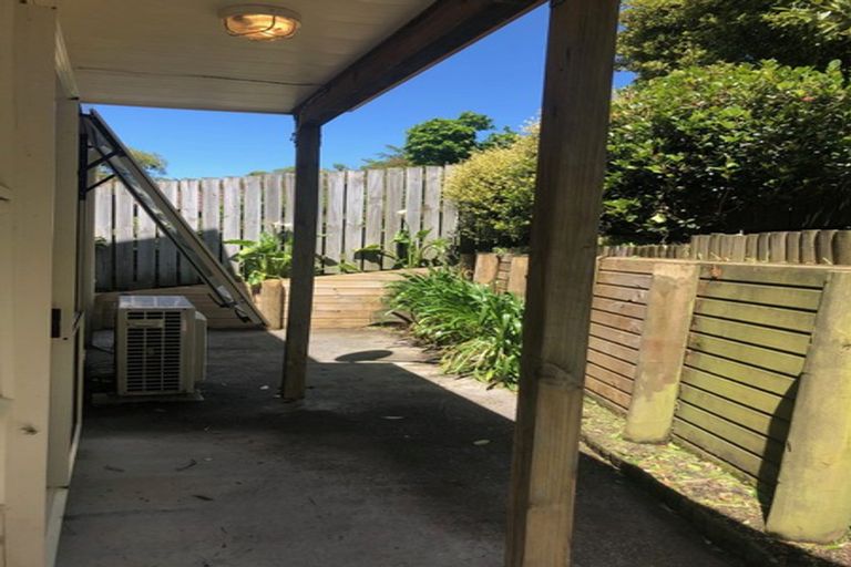 Photo of property in 106b Moorefield Road, Johnsonville, Wellington, 6037