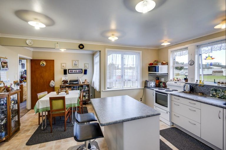 Photo of property in 41 Massey Crescent, Marewa, Napier, 4110