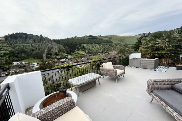 Photo of property in 10a Dalefield Drive, Cashmere, Christchurch, 8022