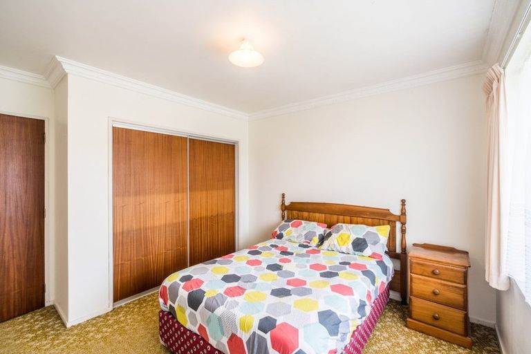 Photo of property in 1 Marsden Place, Awapuni, Palmerston North, 4412