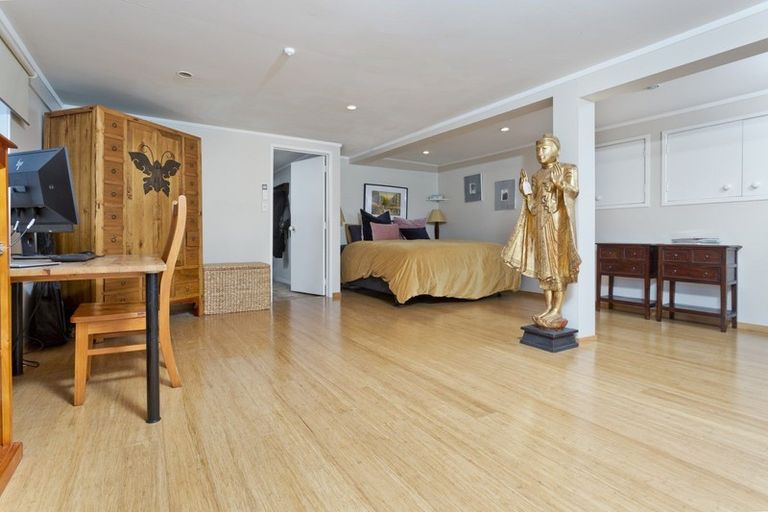 Photo of property in 20 Deep Creek Road, Torbay, Auckland, 0630