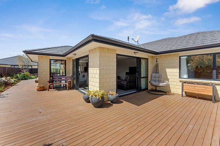 Photo of property in 8 Moy Place, Otaki, 5512