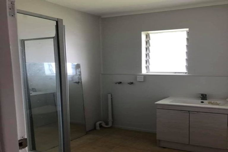 Photo of property in 1/27 Pakuranga Road, Pakuranga, Auckland, 2010