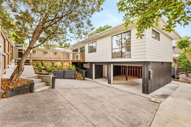 Photo of property in 2/14 Matama Road, Glen Eden, Auckland, 0602