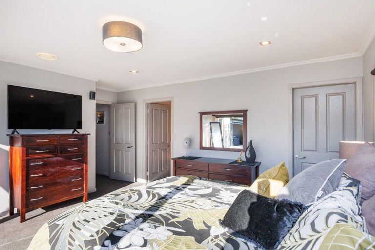 Photo of property in 12 Liberty Grove, Kelvin Grove, Palmerston North, 4414