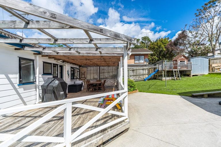 Photo of property in 50 Athena Drive, Totara Vale, Auckland, 0629