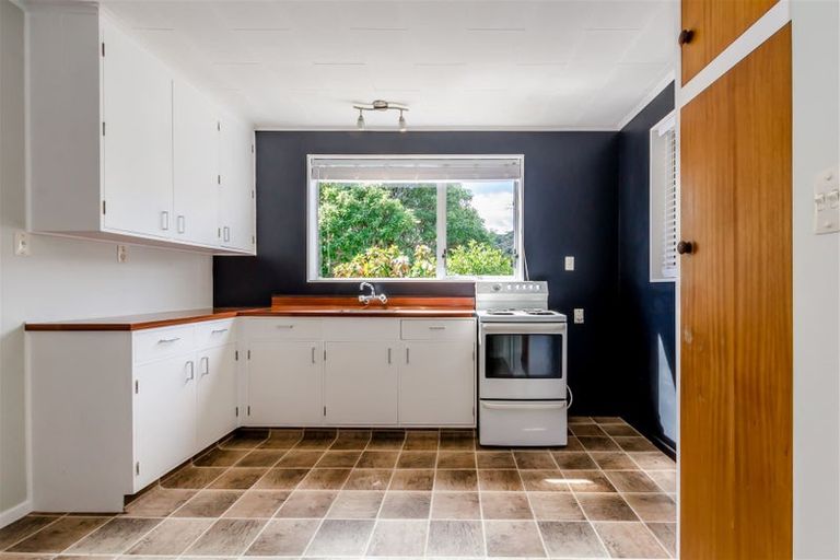 Photo of property in 54a Ruapehu Street, Paraparaumu, 5032