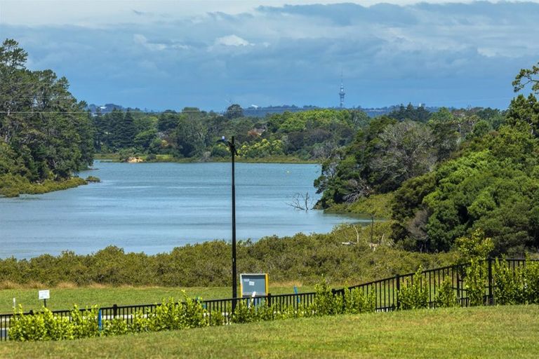 Photo of property in 19 Dinning Road, Riverhead, 0820