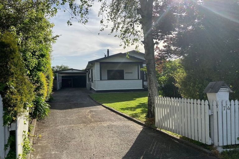 Photo of property in 74 Naples Street, Martinborough, 5711
