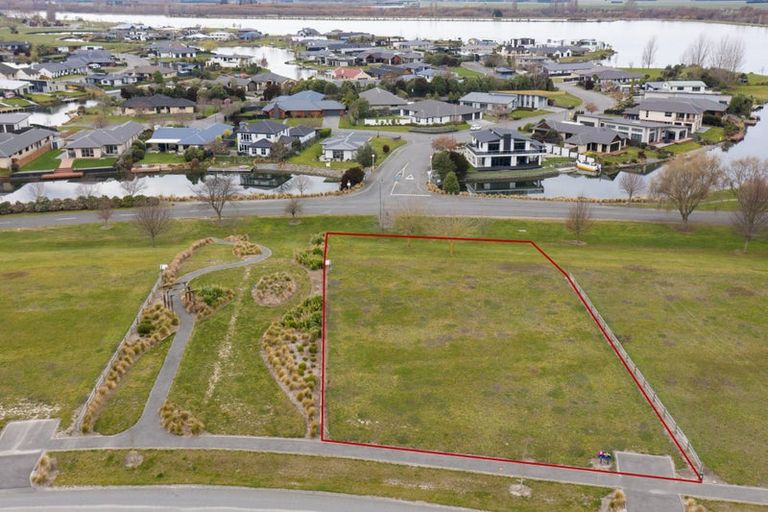 Photo of property in 8 Village Green Drive, Huntingdon, 7774