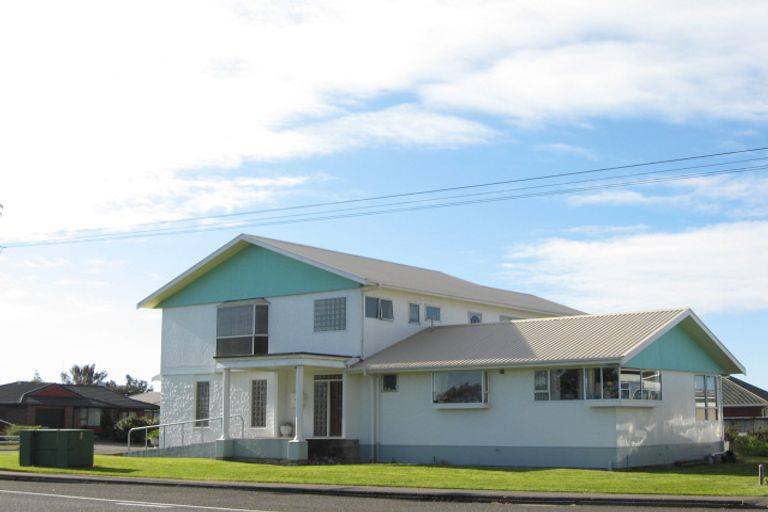 Photo of property in 29 Brougham Street, Westport, 7825